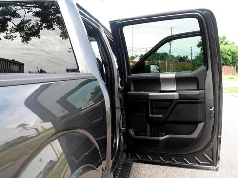 Used 2016 Ford F150 XLT w/ Equipment Group 302A Luxury image 17