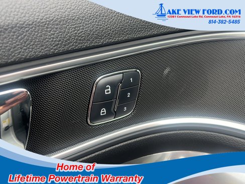 Used 2017 Ford Explorer Limited image 17