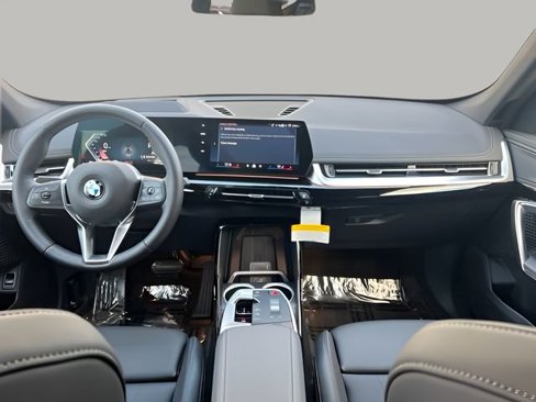New 2025 BMW X1 xDrive28i w/ Technology Package image 12