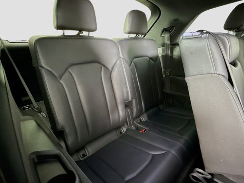 Used 2019 Audi Q7 3.0T Prestige image 29