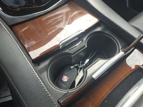 Used 2019 Cadillac Escalade Premium Luxury image 34
