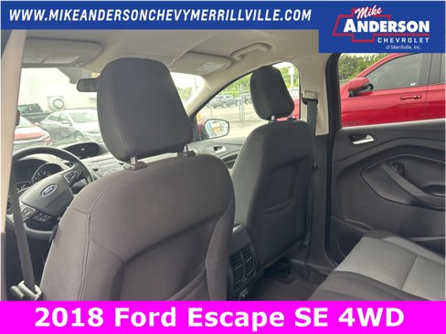 Used 2018 Ford Escape SE image 12