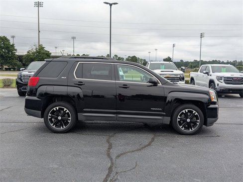 Used 2017 GMC Terrain SLT w/ Open Road Package image 2
