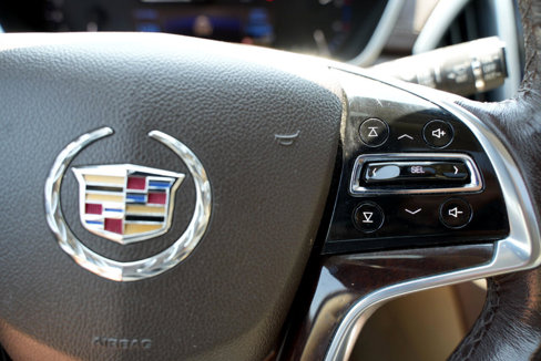 Used 2015 Cadillac SRX Luxury w/ Driver Awareness Package image 36
