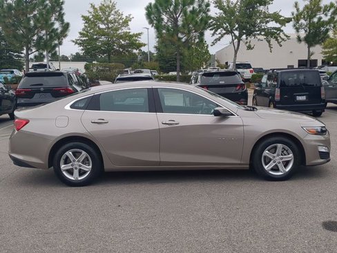 Certified 2024 Chevrolet Malibu LT image 4