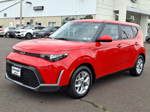Used 2024 Kia Soul S image 3