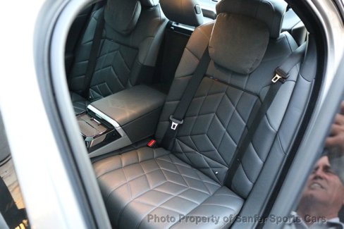 Used 2023 BMW 760i xDrive w/ Executive Package image 31