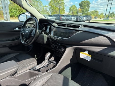 Certified 2022 Buick Encore GX Essence w/ Experience Buick Package image 10