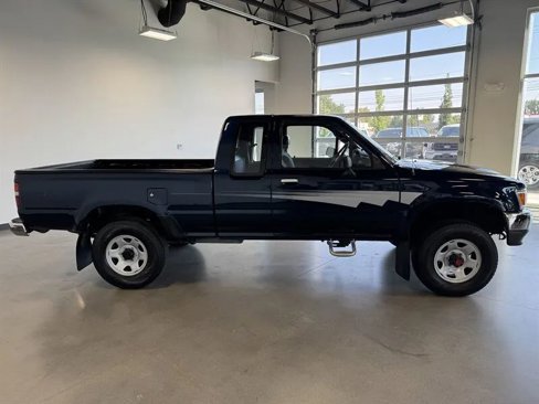 Used 1992 Toyota Pickup Deluxe image 8