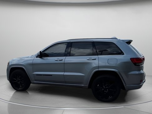 Used 2019 Jeep Grand Cherokee Altitude image 19