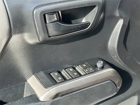 Used 2019 Toyota Tacoma SR5 image 16