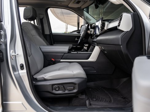 Used 2023 Toyota Tundra Limited image 41