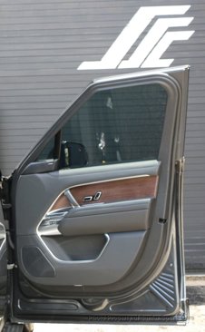 Used 2023 Land Rover Range Rover SE image 19