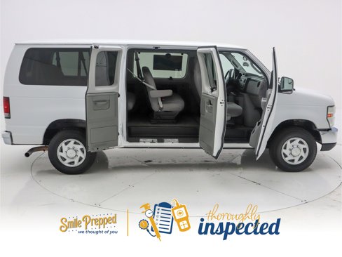 Used 2011 Ford E-350 and Econoline 350 XLT image 3