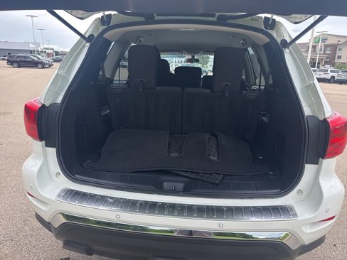 Used 2020 Nissan Pathfinder S image 18