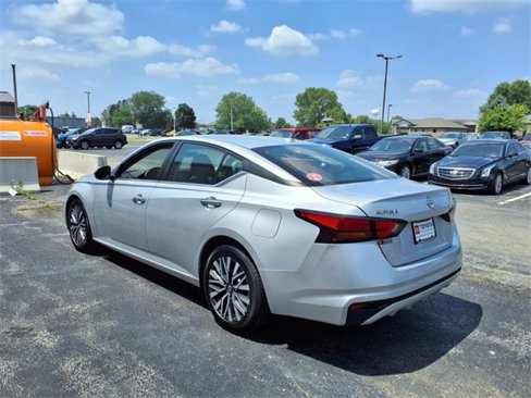 Used 2023 Nissan Altima 2.5 SV image 6