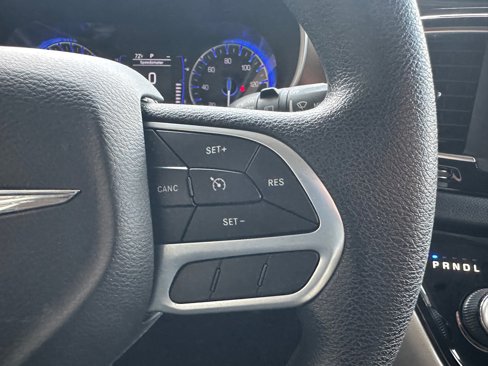 Used 2020 Chrysler Voyager LX image 23