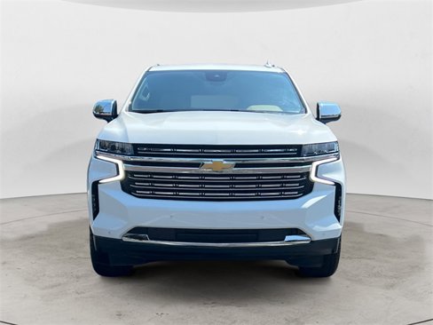 Used 2023 Chevrolet Suburban Premier image 8