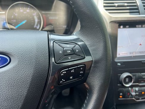 Used 2019 Ford Explorer XLT w/ Equipment Group 202A image 29