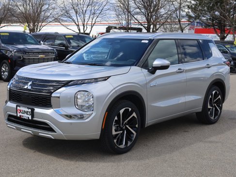 New 2025 Mitsubishi Outlander SE image 4