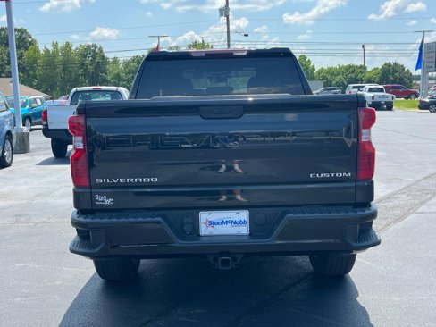 Used 2022 Chevrolet Silverado 1500 Custom image 6