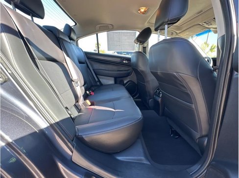 Used 2016 Subaru Legacy 3.6R Limited image 11