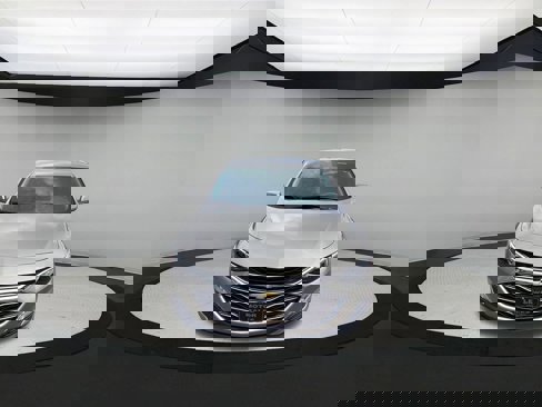 Used 2022 Chevrolet Malibu LT image 3