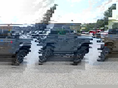 New 2025 Jeep Wrangler Unlimited Sport image 4
