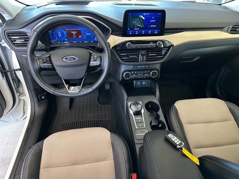 Certified 2021 Ford Escape Titanium w/ Titanium Elite Package image 29
