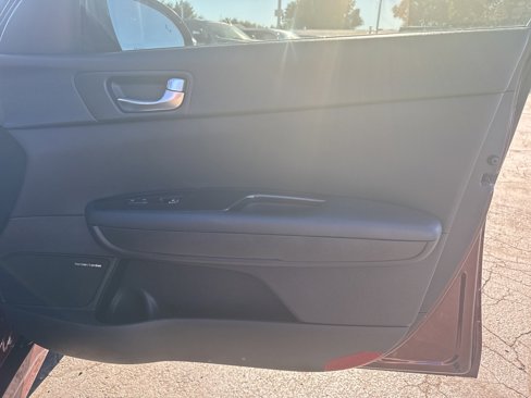 Used 2020 Kia Optima Premium image 4
