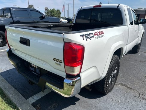 Used 2020 Toyota Tacoma SR5 image 7