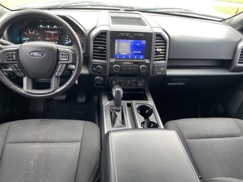 Used 2020 Ford F150 XLT w/ Equipment Group 302A Luxury image 3