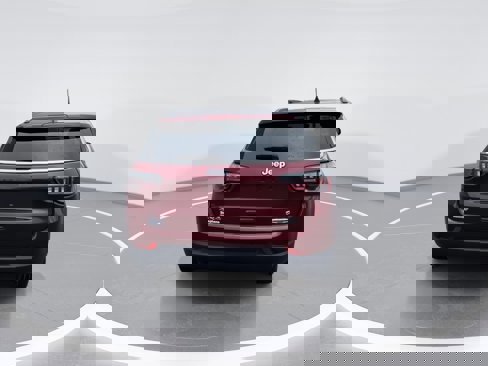 Used 2022 Jeep Compass Latitude image 17