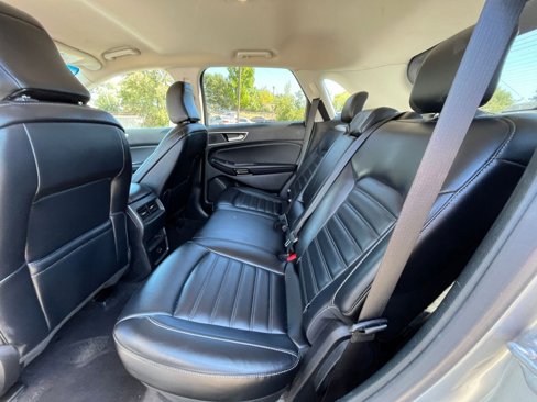 Used 2022 Ford Edge SEL image 25