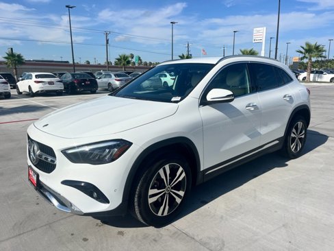 Certified 2025 Mercedes-Benz GLA 250 image 3