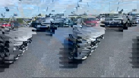 Used 2023 Hyundai Santa Fe SE image 3