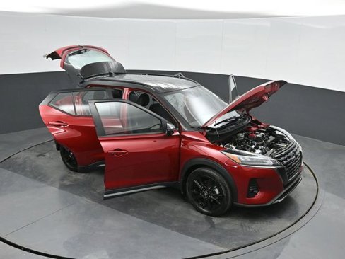 Used 2024 Nissan Kicks SR image 47
