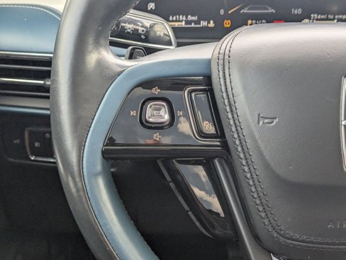 Used 2020 Lincoln Corsair Reserve w/ Equipment Group 201A image 17