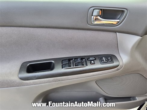 Used 2006 Toyota Camry image 19