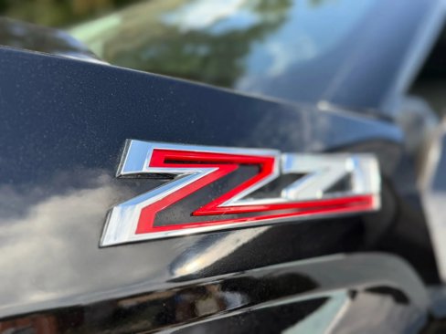 Used 2016 Chevrolet Silverado 1500 LTZ Z71 image 23