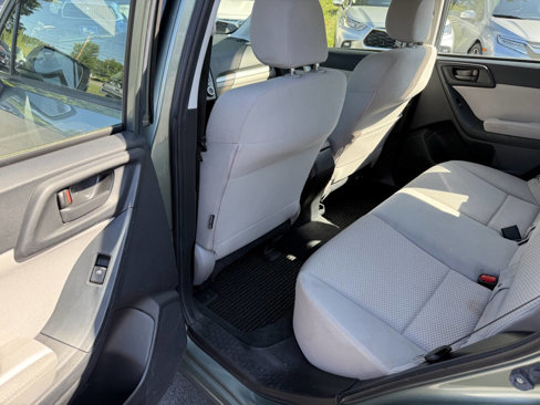 Used 2014 Subaru Forester 2.5i image 16