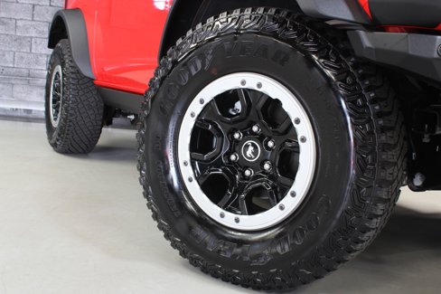 Used 2023 Ford Bronco Black Diamond w/ Sasquatch Package image 10