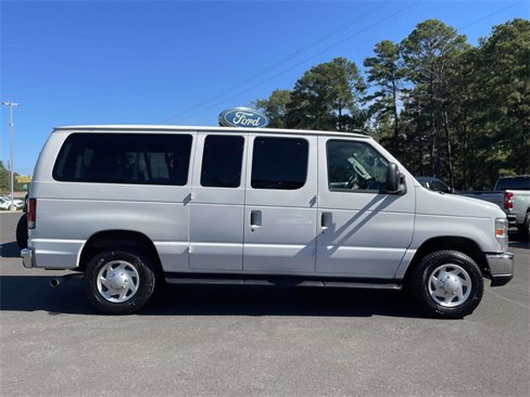 Used 2014 Ford E-350 and Econoline 350 XLT image 3