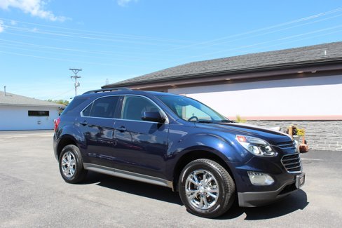 Used 2017 Chevrolet Equinox LT w/ Convenience Package image 2