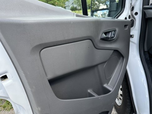 Used 2022 Ford Transit 250 Low Roof AWD image 27