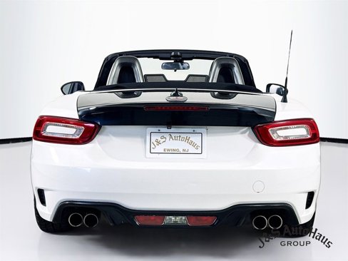 Used 2018 FIAT 124 Spider Abarth image 6