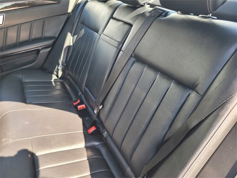 Used 2015 Mercedes-Benz E 400 Sedan w/ Lighting Package image 15