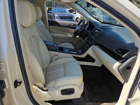 Used 2016 Lincoln MKT AWD w/ Equipment Group 201A image 23