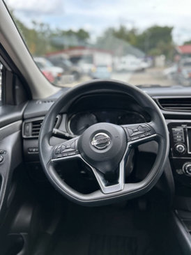 Used 2019 Nissan Rogue Sport S image 14