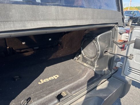 Used 2013 Jeep Wrangler Unlimited Sport w/ Dual Top Group image 29
